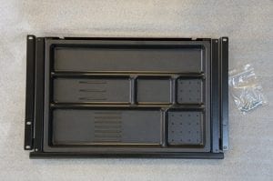 Metalpennebakke, sort med udtræk - H 40 mm x L 850 mm x D 270 mm