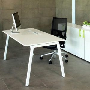 Nova Skrivebord, 25mm MFC - 140 x 80 cm H 74 cm