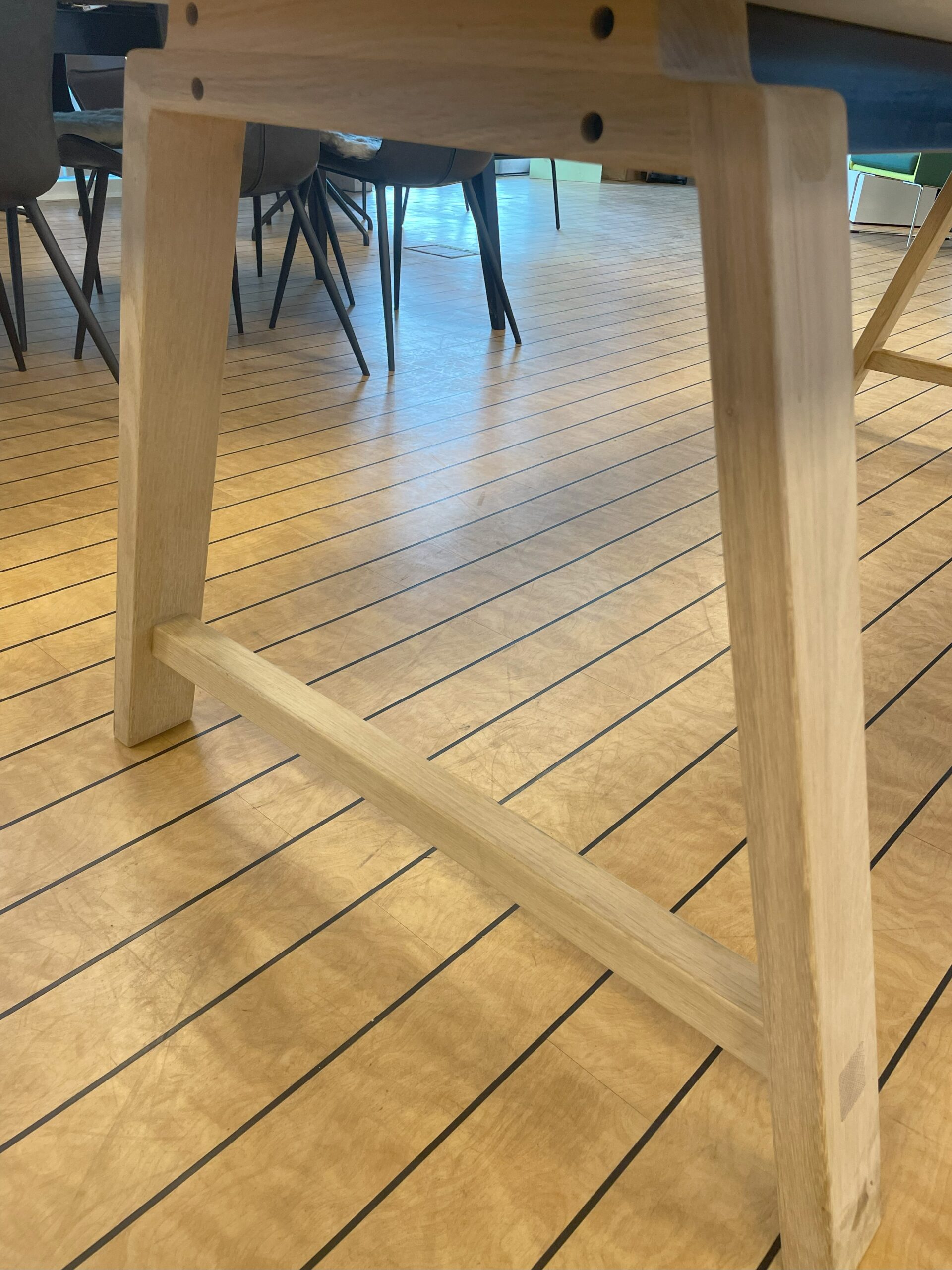 T1 Udtræksspisebord, hvid laminat - 220 x 95 cm - Billede 2